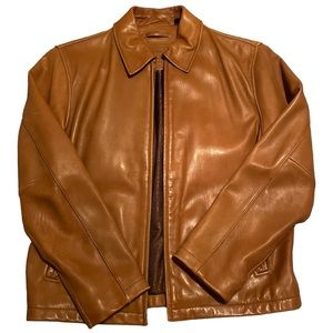 Roundtree & Yorke Brown Leather Jacket. Great Condition - Size M/ Color - Brown